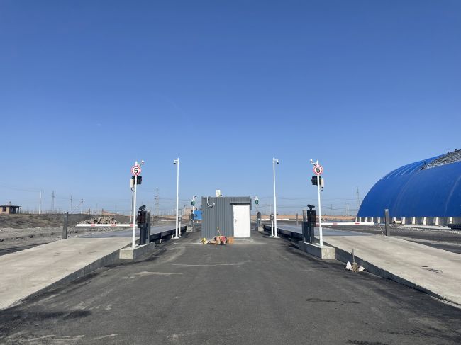 數(shù)字式汽車衡SCS-200t(3.4m*40m) 數(shù)字式汽車衡SCS-200t(3.4m*40m)